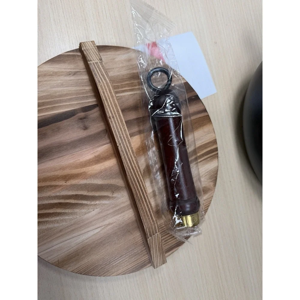 Japanese Iron Pan with Wooden Lid,Hand-Forged Non-Stick Pan